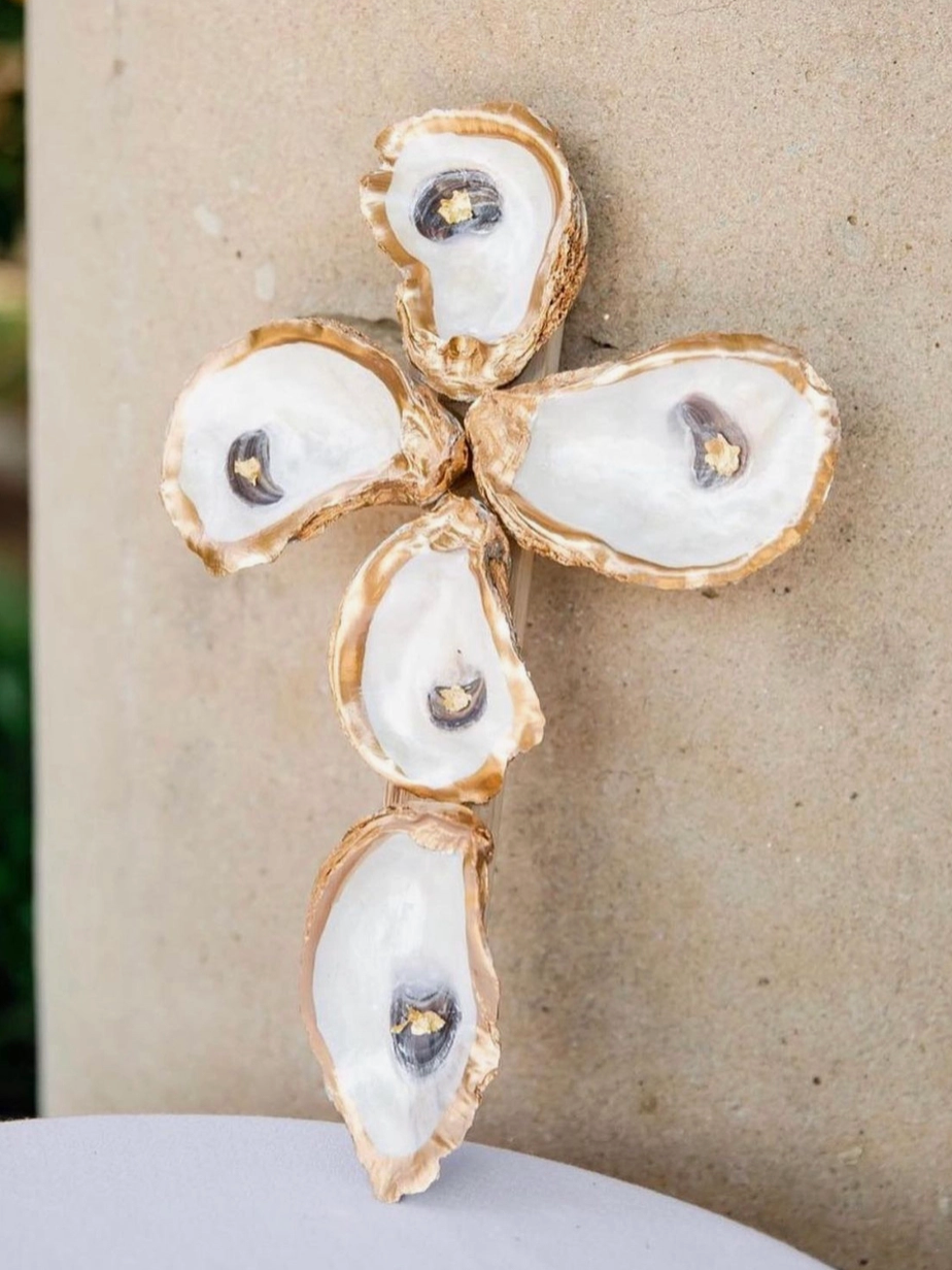 Classic Gold Oyster Cross | Gold