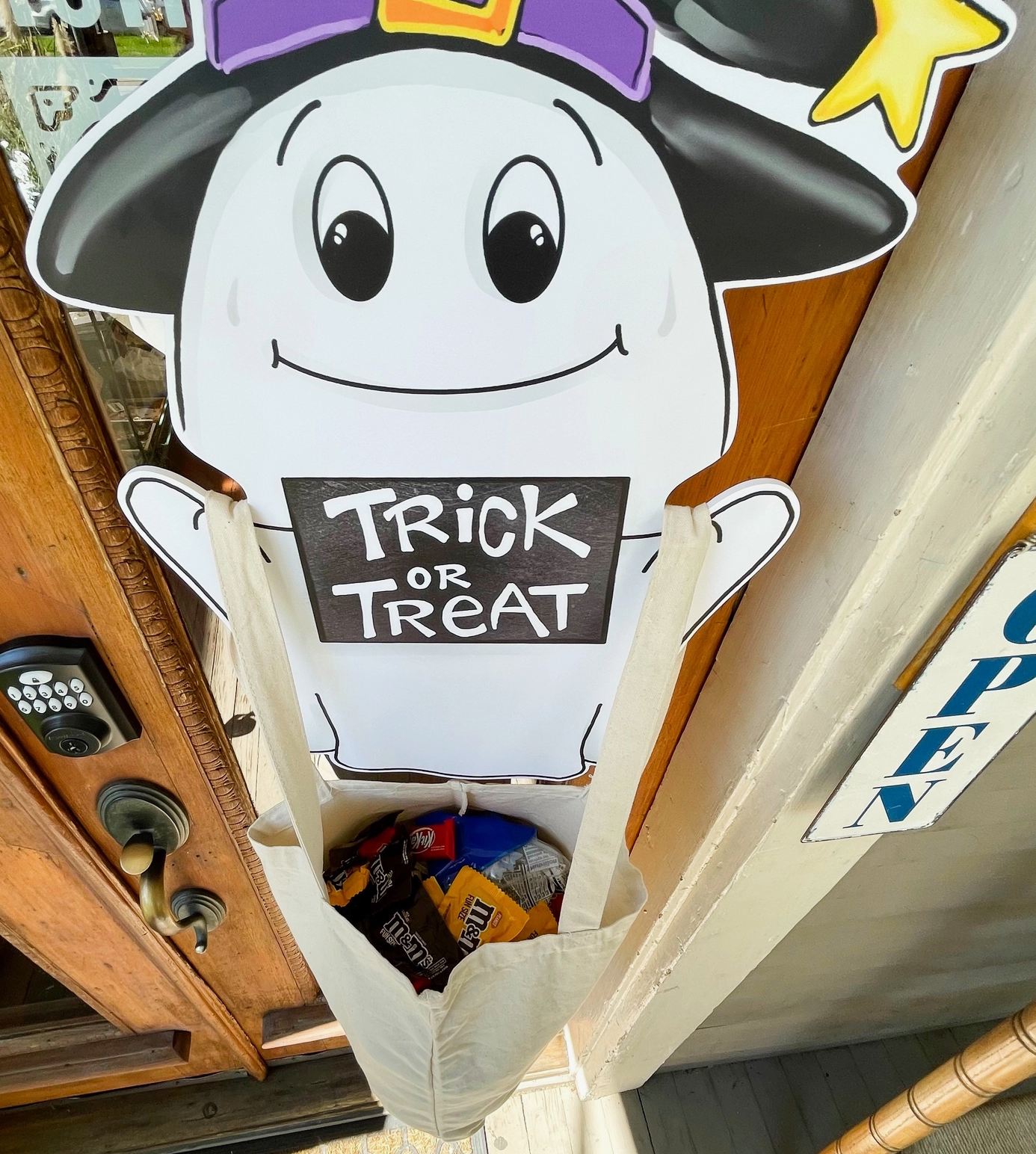 Trick or Treat Door Hanger