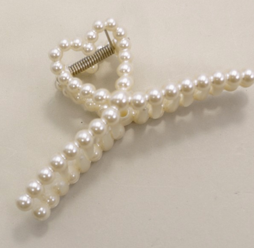 Pearl Heart Hair Clip